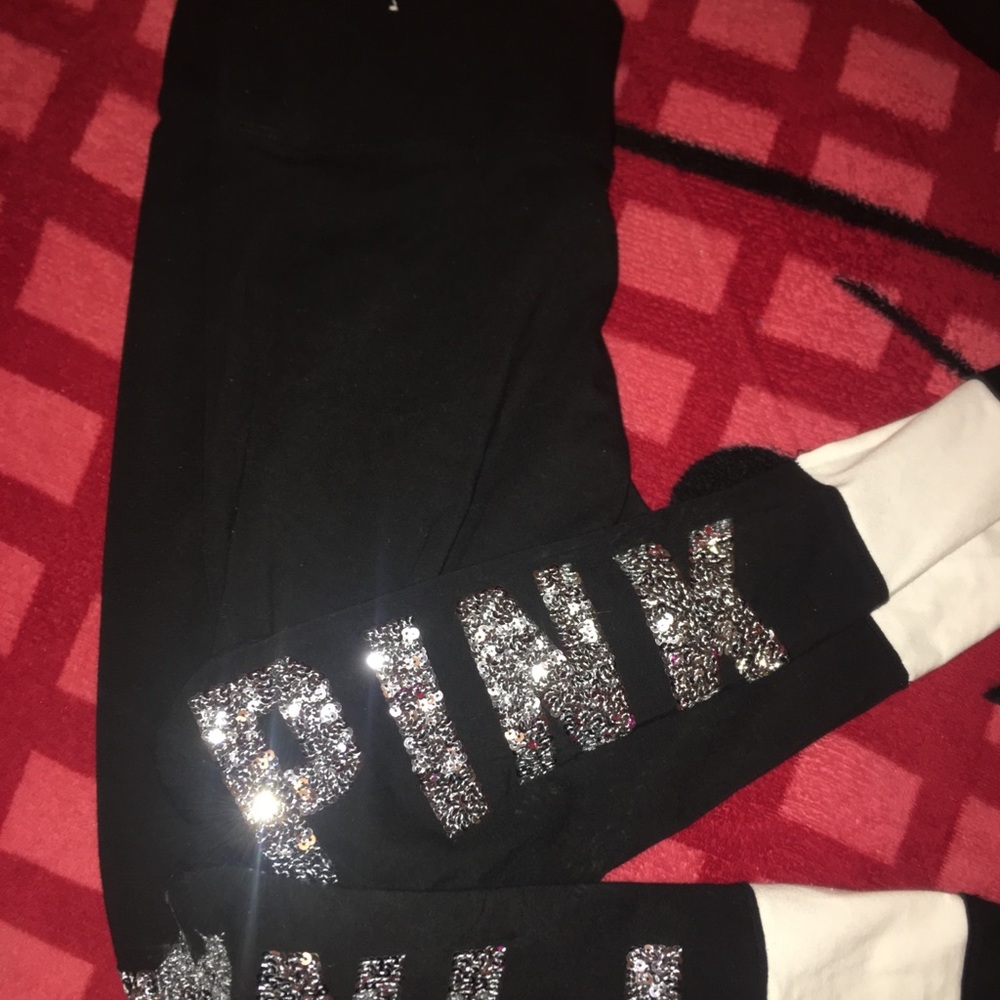black leggings